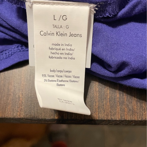 Calvin Klein, cowl necked tank, purple, women’s L - Picture 3 of 5